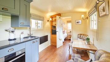 House | 1 bedroom