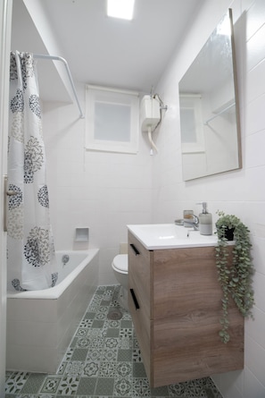 Towels, soap, shampoo