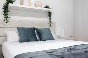 4 chambres, fer et planche à repasser, draps fournis