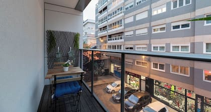 Great Apartment By Camelias