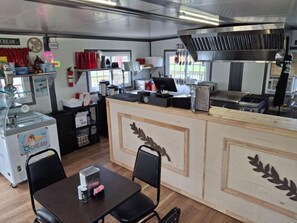 Dining - The Hideaway at Arrowhead (#4) (Sandia)