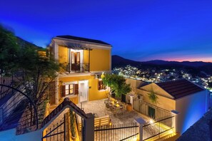 Exterior - Elpidas ApartmentS In Symi (Simi)