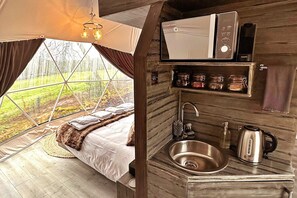 1 bedroom, iron/ironing board, free WiFi - 1 bedroom chalet in Hoath, No deposit (Hoath)