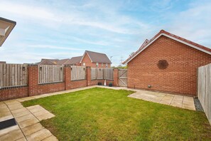 House | 3 bedrooms, desk - Host Stay Orient House (Yarm)