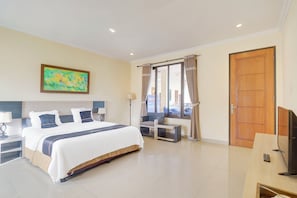 Standard Suite | Free WiFi, bed sheets - Hotel O Bogor near Taman Safari formerly Ken Raudhah Inn (Cisarua)