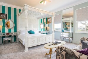 11 bedrooms, iron/ironing board