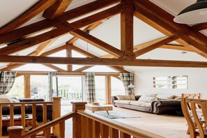 Smart TV, fireplace - Barn in Wales with Swim Spa & Scenic Views (Aberystwyth)