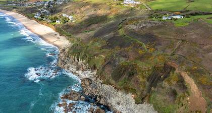Cottage in Praa Sands near the Beach