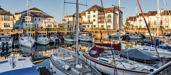 Apartment in Falmouth near Beaches & Harbour