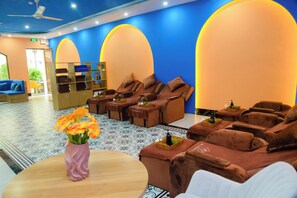 42–tuumainen äly-TV, jossa digitaalikanavat