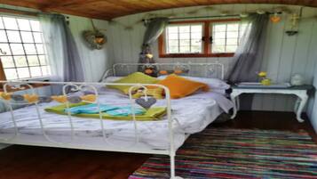 2 bedrooms, free WiFi