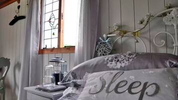 2 bedrooms, free WiFi