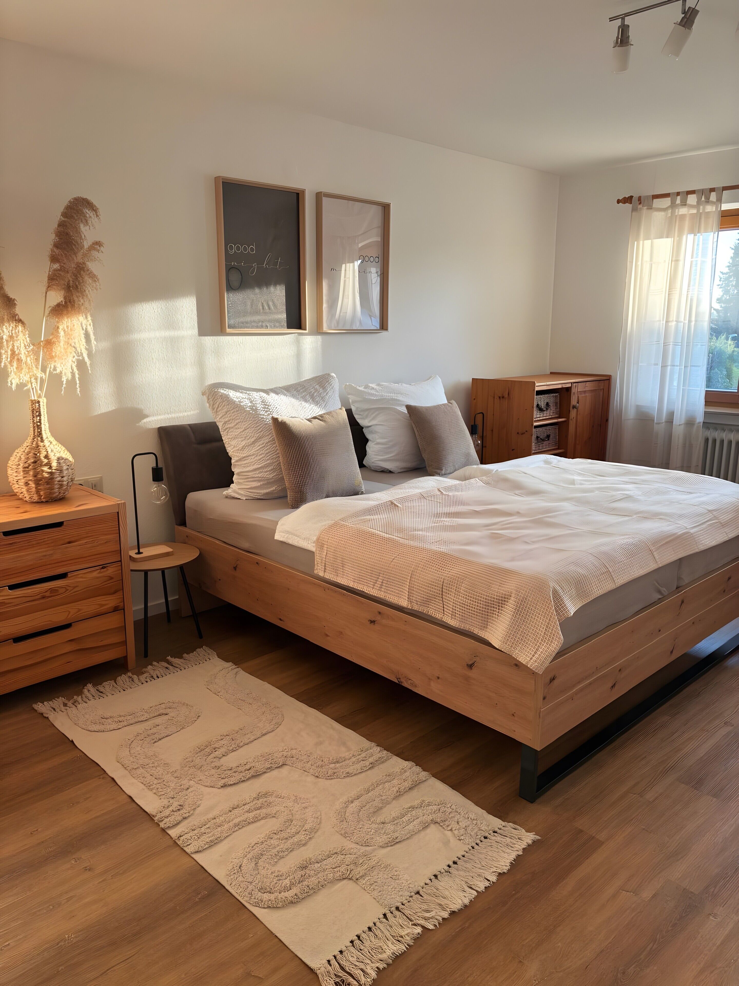 3 chambres, fer et planche à repasser, Wi-Fi gratuit, draps fournis