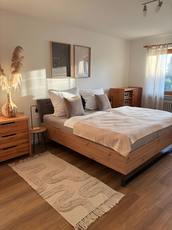 3 habitaciones, tabla de planchar con plancha y wifi gratis