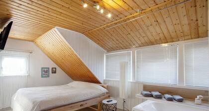 Ferienwohnung 'Fischerhaus' mit Seeblick, Gemeinschaftsgarten und Wi-Fi