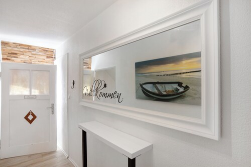 Apartment 'Fischerhaus' with Lake View, Shared Garden and Wi-Fi