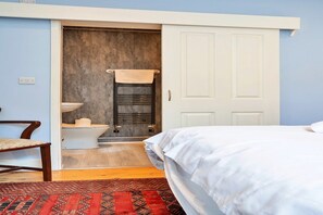 2 bedrooms, Internet