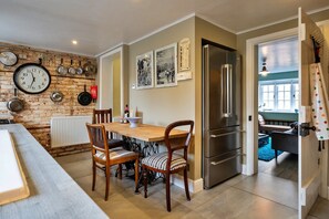 Dining - Cottage in Carhampton near Dunster Castle (Carhampton)