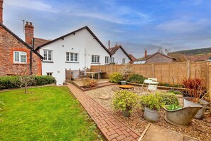 Outdoor dining - Cottage in Carhampton near Dunster Castle (Carhampton)