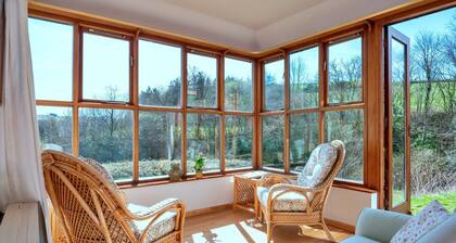 Holiday Home in Mid Wales with Countryside Views