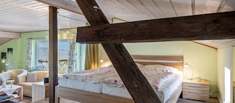 Apartment 'Fluss Aufwärts' with Private Terrace and Wi-Fi