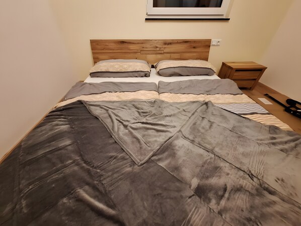 2 Schlafzimmer, kostenloses WLAN, Bettwäsche, Rollstuhlgeeignet