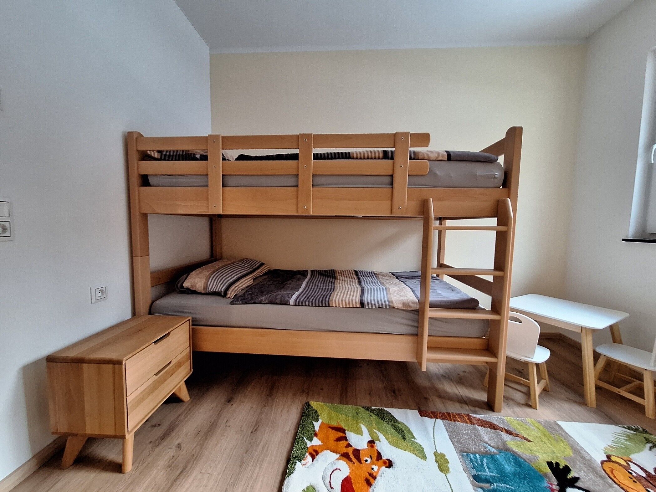 2 bedrooms, free WiFi, bed sheets, wheelchair access