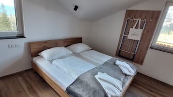 1 bedroom, free WiFi, bed sheets