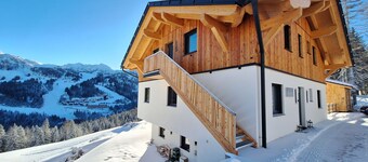 Apartment '1' with Mountain View, Shared Garden and Wi-Fi