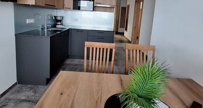 Appartement '1' avec vue sur les montagnes, jardin partagé et Wi-Fi
