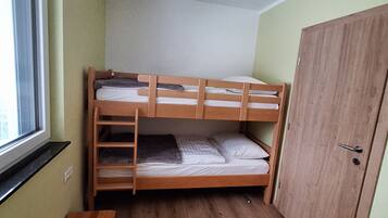 2 Schlafzimmer, kostenloses WLAN, Bettwäsche, Rollstuhlgeeignet