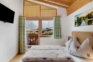 4 bedrooms, free WiFi, bed sheets