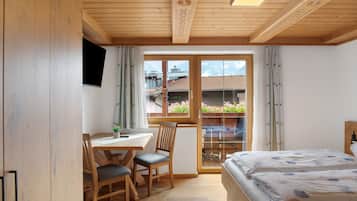 4 bedrooms, free WiFi, bed sheets