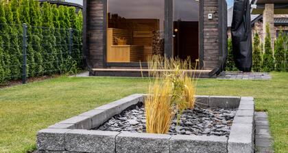 Ferienhaus 'Ferienhaus Am See Mit Sauna' mit privater Terrasse, privatem Garten und Wi-Fi