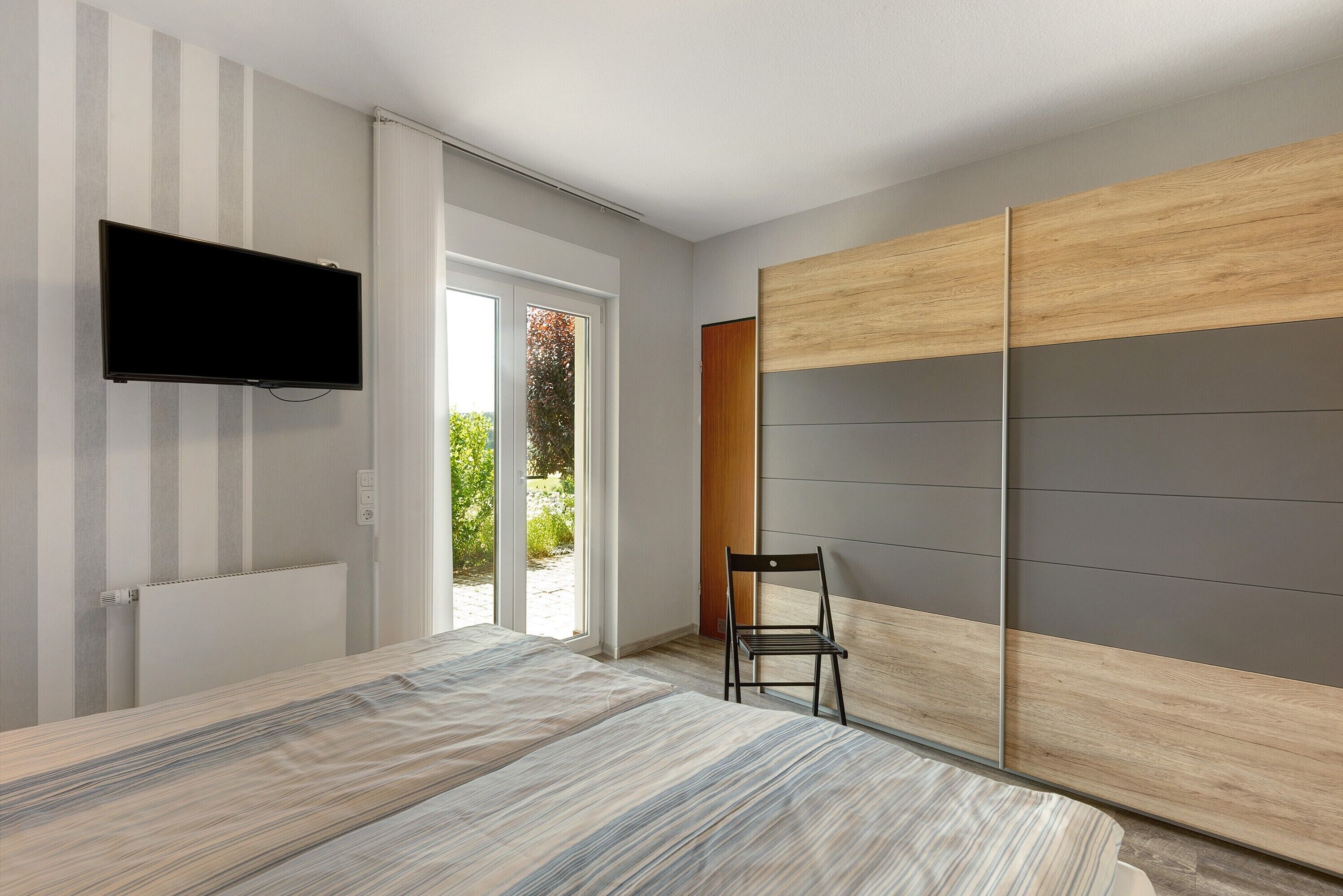 3 habitaciones, tabla de planchar con plancha y wifi gratis 