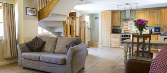 Cottage in Dee Valley near Castell Dinas Bran