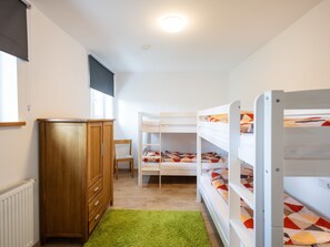 2 Schlafzimmer, kostenloses WLAN, Bettwäsche, Rollstuhlgeeignet