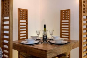 Dining - Cottage in Pantymwyn near Loggerheads Park (Pantymwyn)