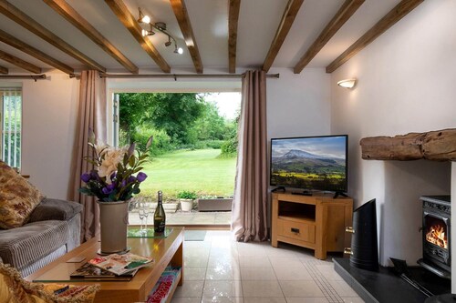 Cottage in Pantymwyn near Loggerheads Park