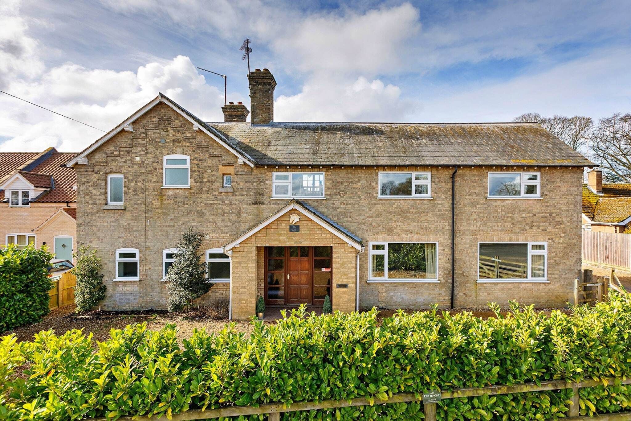 Außenseite Ferienhaus [Sommer]