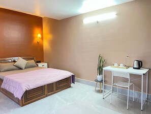 2 bedrooms, iron/ironing board, WiFi, bed sheets - Nature Retreat Homestay with Breakfast (Kalimpong)