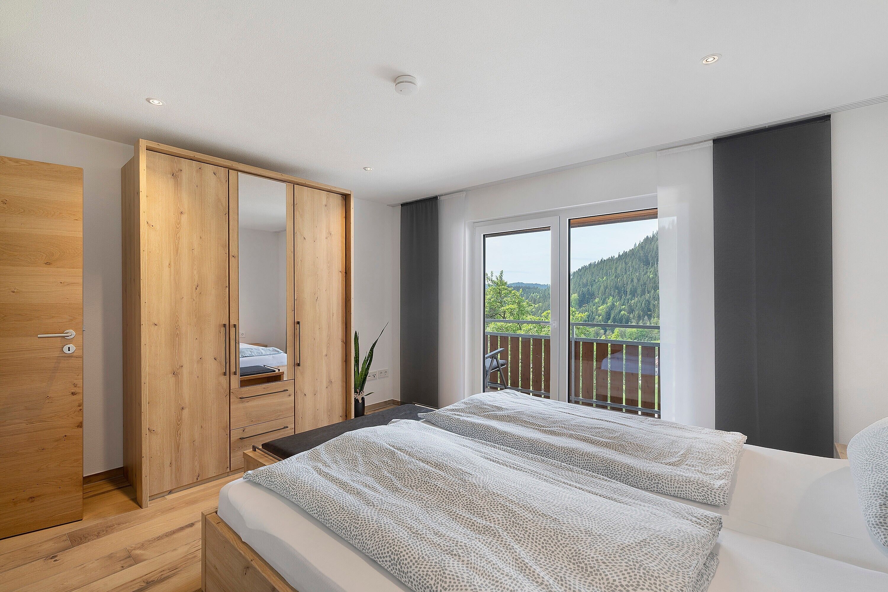 2 chambres, fer et planche à repasser, accès au Wi-Fi (inclus)