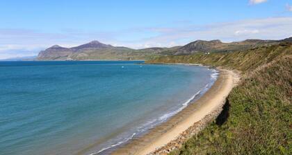 Shepherd's Hut on Llŷn Peninsula, Near Snowdonia