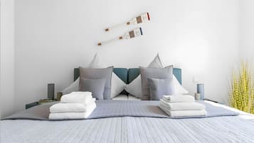 3 bedrooms, iron/ironing board, free WiFi