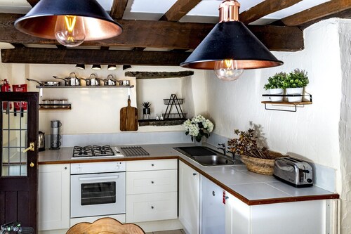 Cottage in Hawkshaw with Countryside Views