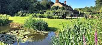 Bell Tents in Swannington with BBQ & Garden