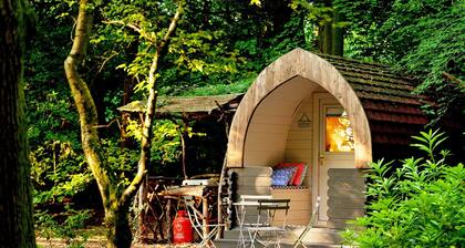 Glamping Pod in Newbury near Highclere Castle