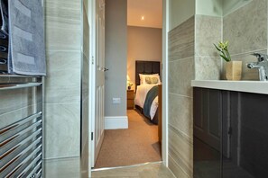 3 bedrooms, free WiFi