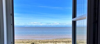 Cottage on Solway Coast with Stunning Firth Views