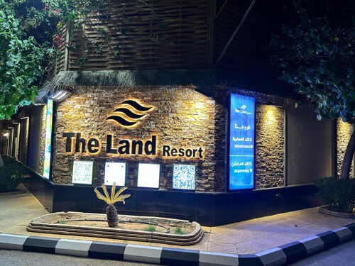 The Land Villas Ammaria